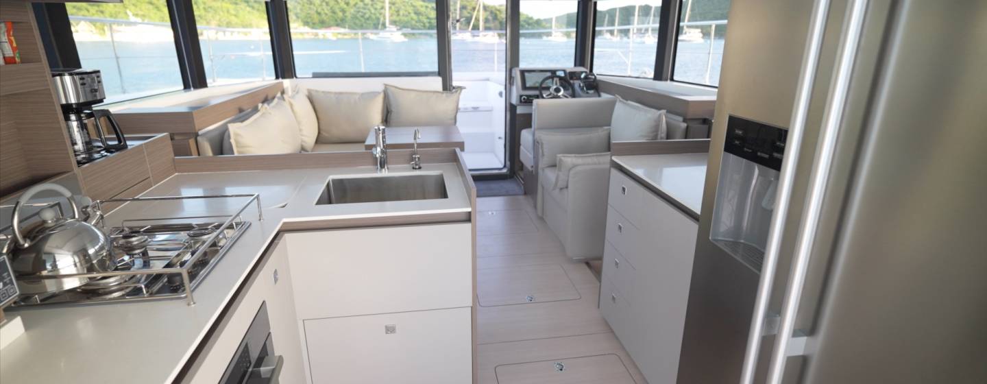 Moorings 403PC – 3 Cabin Catamaran