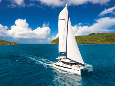 The Moorings 5000